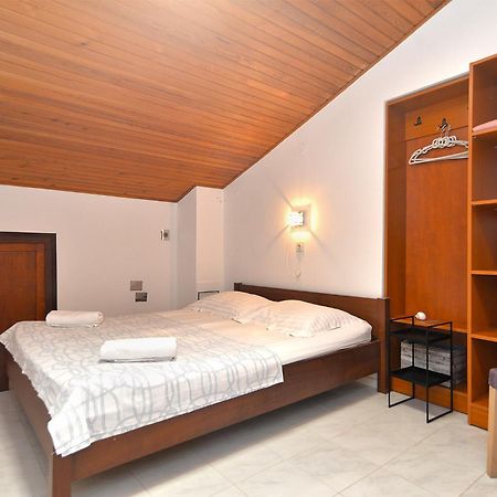 Apartments Nera Фажана Екстер'єр фото