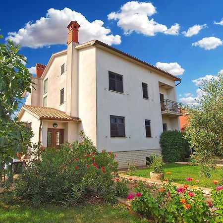 Apartments Nera Фажана Екстер'єр фото